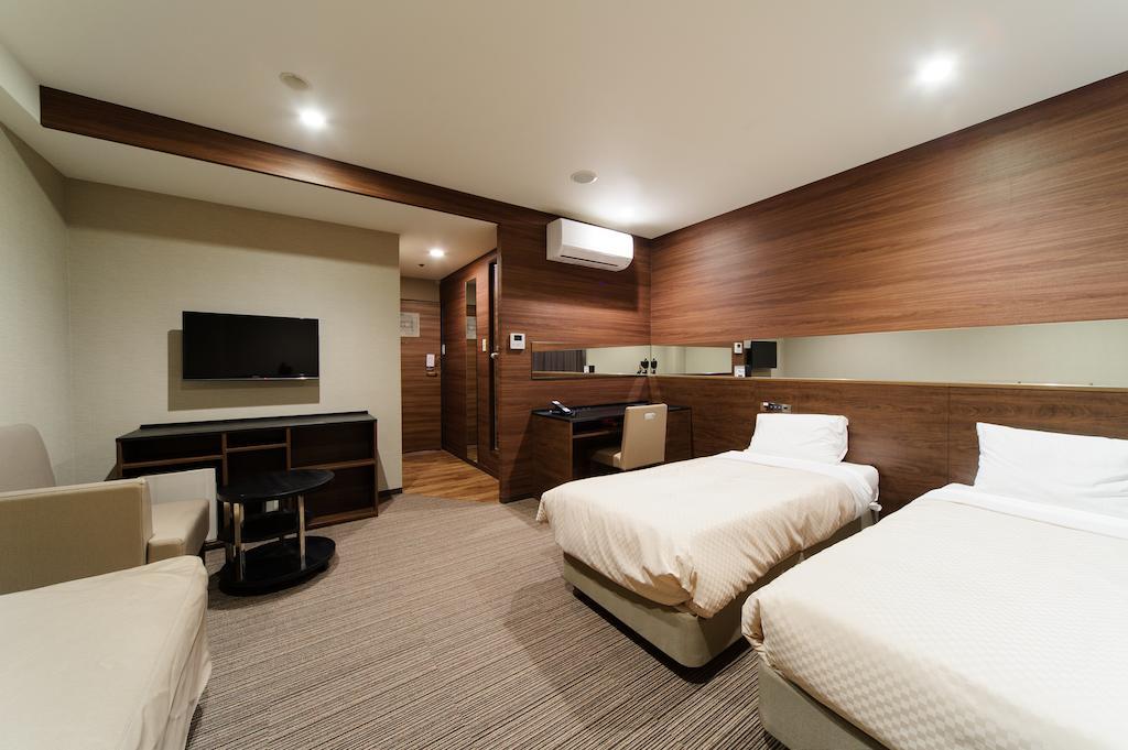 Osaka Fujiya Hotel Екстериор снимка